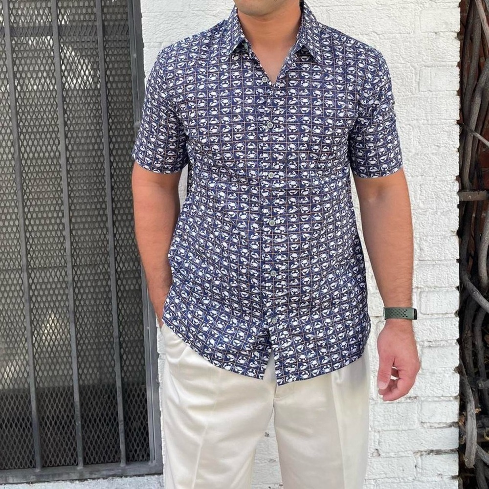 Tori Richard crab printed Hawaiian tropical vacation button down shirt sz m - Picture 2 of 6